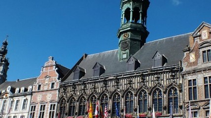 Bezoek aan Mons